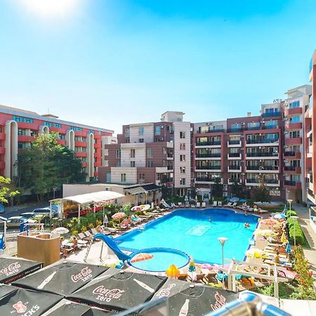 Apartments In Hotel Admiral Plaza Pantai Sunny Luaran gambar