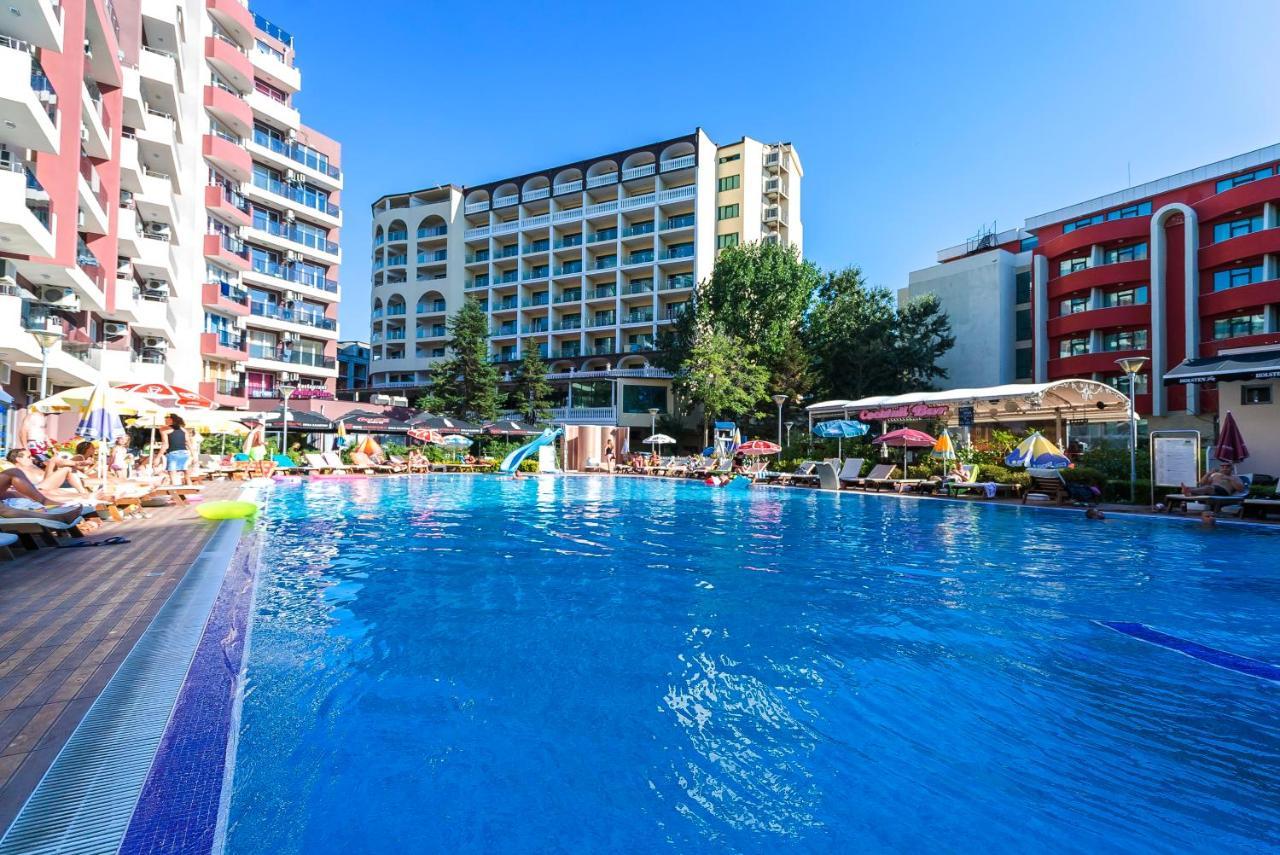 Apartments In Hotel Admiral Plaza Pantai Sunny Luaran gambar